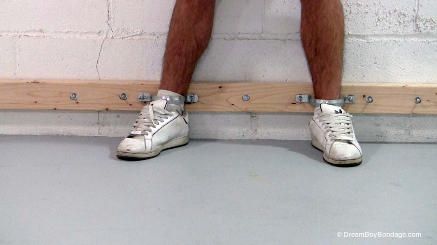 Buff and Glow - Chapter 1